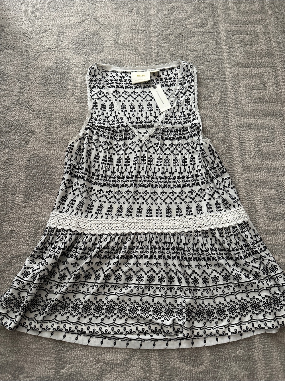 NWT Maeve by Anthropologie Black & White Embroidered Tank | XS